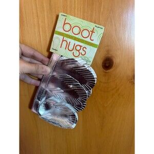 Boot Hugs by Bandals - Pleather Pleated Scallops - Adjustable Size